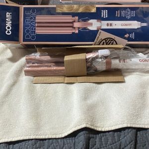 New Conair curling iron